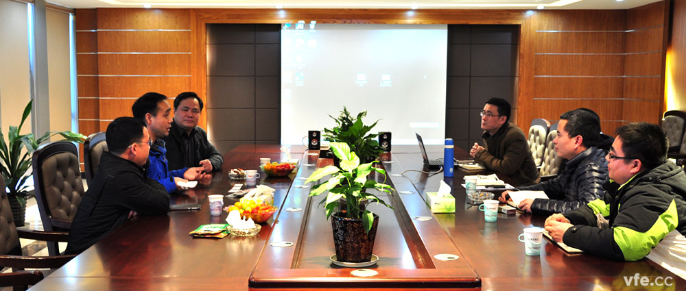 全國電磁計(jì)量技術(shù)委員會(huì)邵海明秘書長在湖南省計(jì)量檢測(cè)研究院李慶先副院長的陪同下，蒞臨銀河電氣指導(dǎo)工作